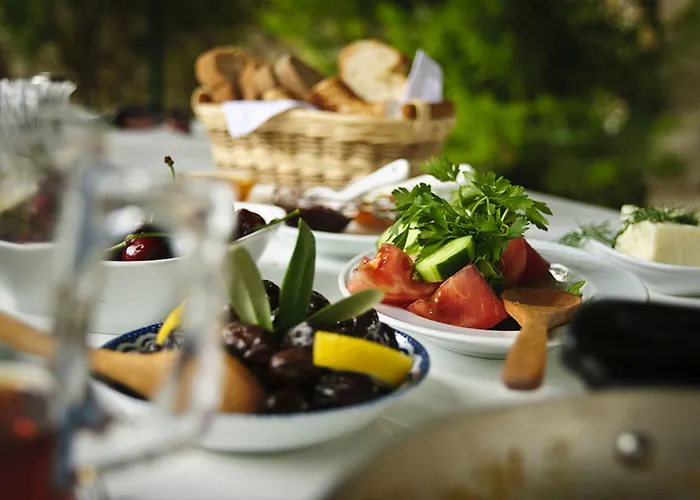 Zeytin Otel 3*